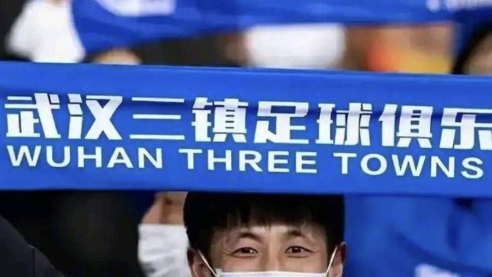 亚洲妇女下面毛茸茸